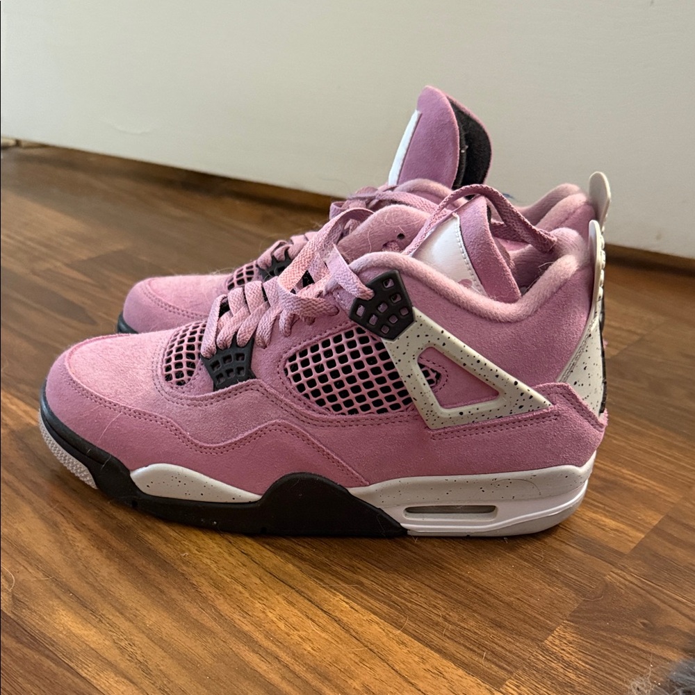 Air Jordan 4 Athletic Shoes in Pink and White